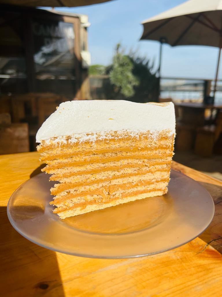 Imagen de Torta Panqueque Manjar Nuez